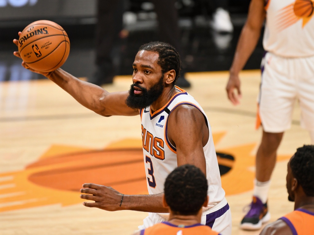 曼联中场补强计划曝光：冬窗观望，明夏全力签下两大目标！