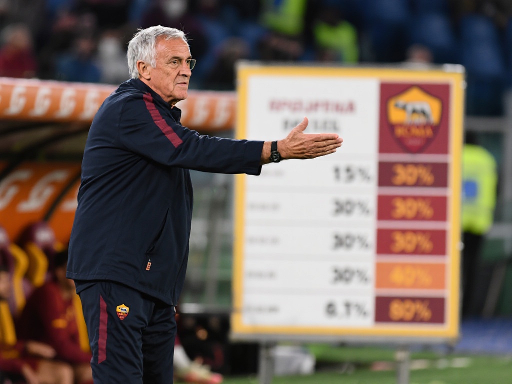 欧洲篮球联赛焦点战：皇家马德里对阵帕纳辛纳科斯